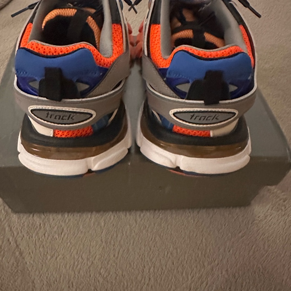 Balenciaga Track 2 Sneaker - Picture 6 of 6
